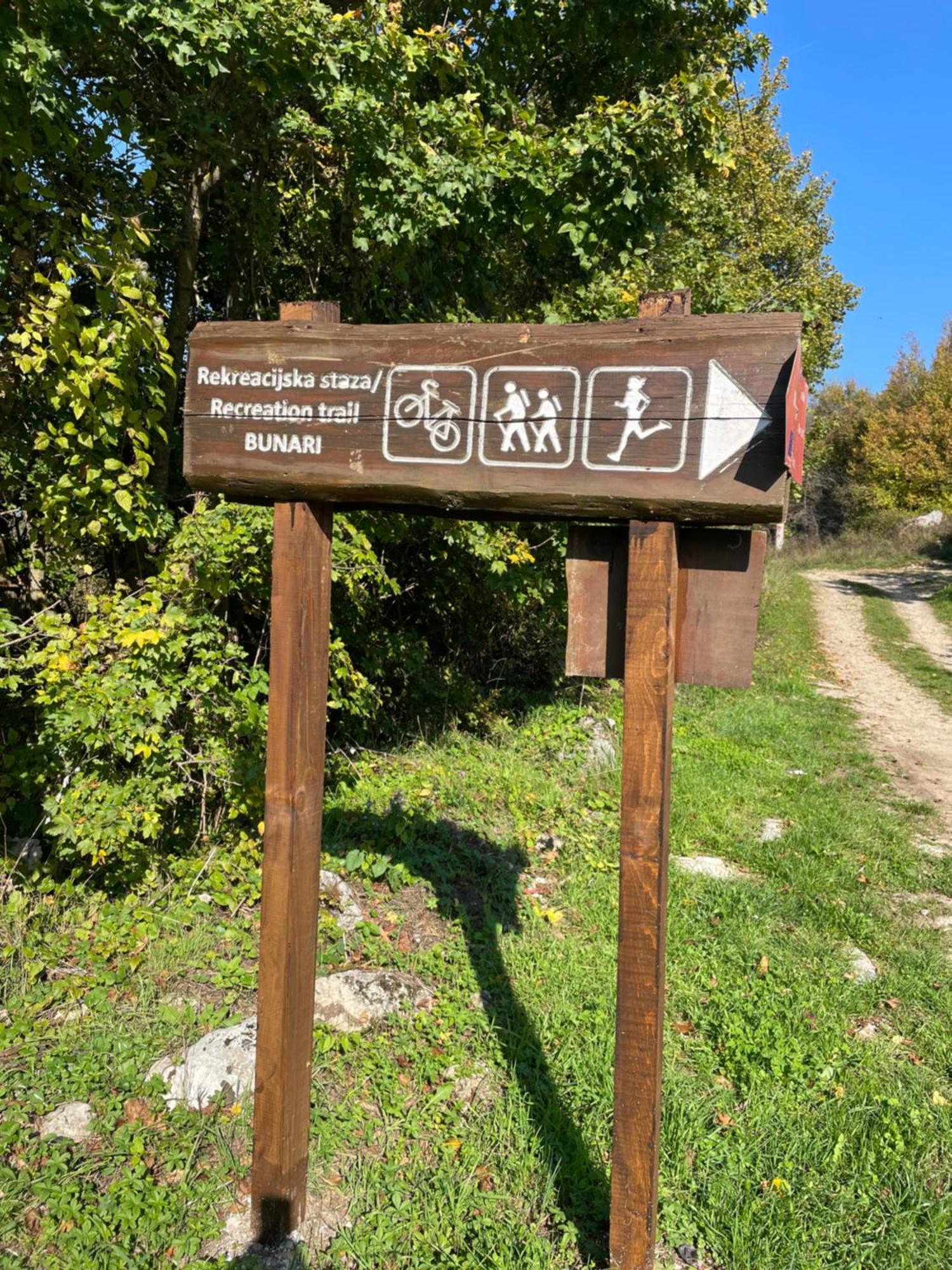 Domacinstvo Una-Ostrovica Kulen Vakuf Bagian luar foto